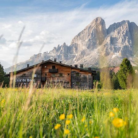 Uetia De Boerz Hotel San Martino in Badia Luaran gambar